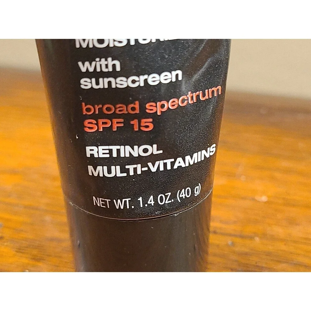 Neutrogena 1.4 oz Men Age Fighter Face Moisturizer Sunscreen SEALED NWOB READ